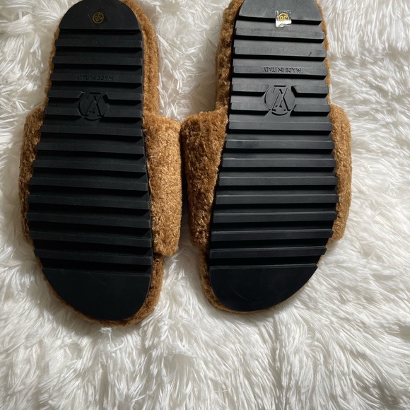 COPY - Wool woman’s slippers 6.5-7-7.5-8-9.5 available - Picture 3 of 10